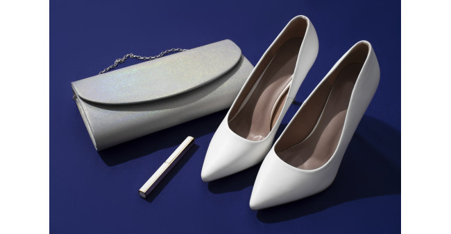 Where to Buy Affordable Shoes and Handbags Online in Cameroon